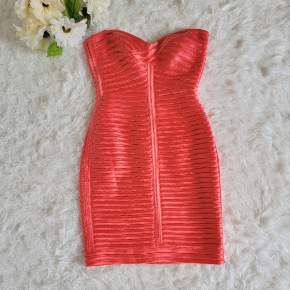 BCBG MaxAzria Dress Coral Size 2 Short Bodycon Party Strapless Bandage Style